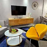 Malila Premium Cracow Lwowska 1 公寓 *